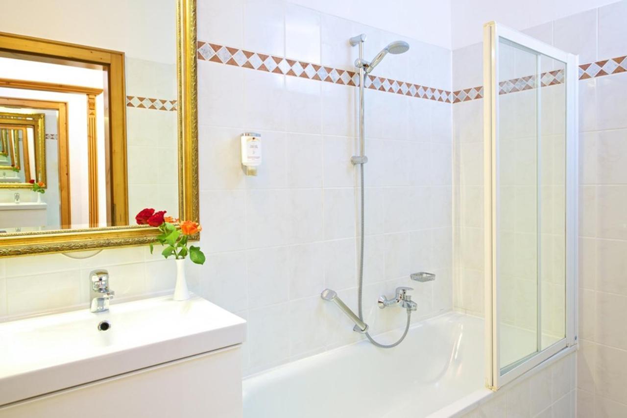 Park Hotel Laim Serviced Apartments Munique Exterior foto